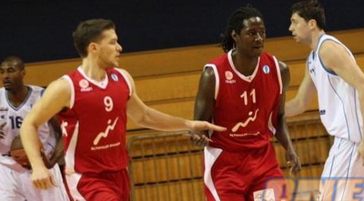 מקל וקרטר. מס´ 11 היחיד ששמר את האדומים במשחק (גיא בן זיו) מקל וקרטר. מס´ 11 היחיד ששמר את האדומים במשחק (גיא בן זיו)