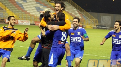 שחקני נס ציונה. יארחו את עירוני בת ים (משה חרמון) שחקני נס ציונה. יארחו את עירוני בת ים (משה חרמון)