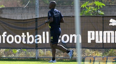 סידיבה רץ מסביב למגרש. הקשר יהיה כשיר לבני יהודה (ליאור טימור)