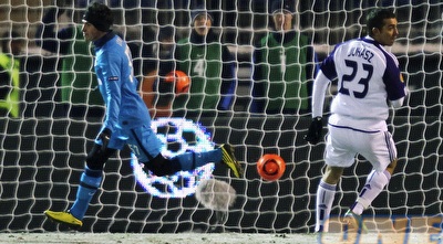 לונוב חוגג שער לזניט (רויטרס)