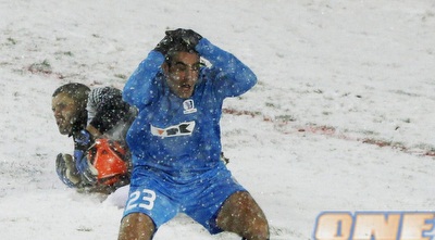 ארבייטמן תופס את הראש (רויטרס)