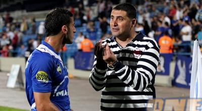 יובל נעים ודודו ביטון. המאמן  (שי לוי)