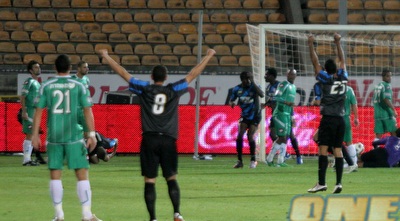 עכו חוגגת את השער המפתיע בקרית אליעזר (יוסי ציפקיס)