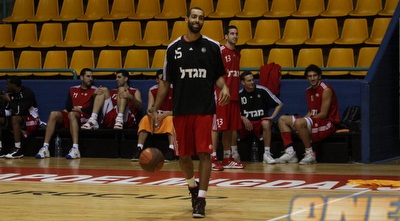 רנדל. ספק אם ישותף במשחק (גיא בן זיו)