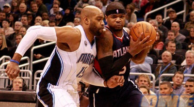 וינס קארטר רודף אחרי ג´וש סמית´, הלילה (GettyImages)