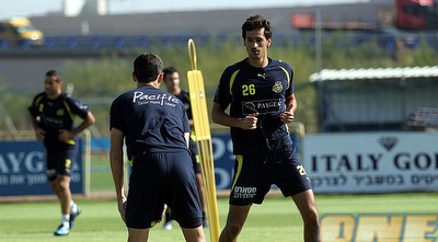 אבי סטרול.  (ליאור טימור)