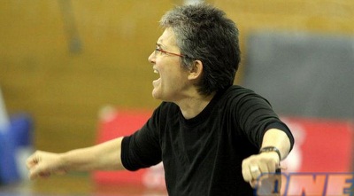 אוסטפלד: &qout; (משה חרמון)