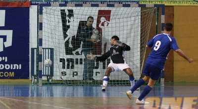 ינשופים מול ספיר (מור שאולי)