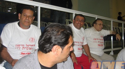 אוהדי הפועל חיפה (רחל ניניו) (ONE) אוהדי הפועל חיפה (רחל ניניו) (ONE)