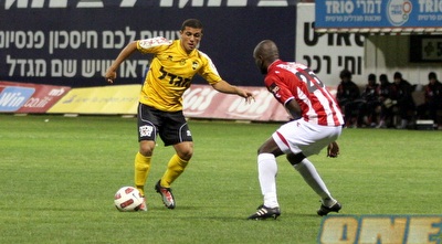 פיראס מוגרבי מול וויליאם סוארס (מור שאולי)