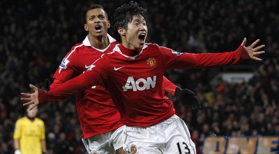 פארק ונאני חוגגים את ה-0:1 של השדים האדומים (רויטרס) פארק ונאני חוגגים את ה-0:1 של השדים האדומים (רויטרס)