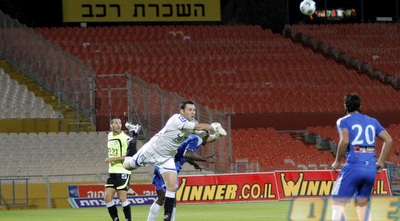 גל ניר מאגרף. התגבר על הסכנה (יוסי ציפקיס) גל ניר מאגרף. התגבר על הסכנה (יוסי ציפקיס)