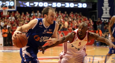 גרונפלד. הגיע לרבע השני (מור שאולי)