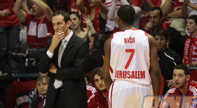 עודד קטש עם ג´ייסון ריץ´. &qout; (גיא בן זיו)