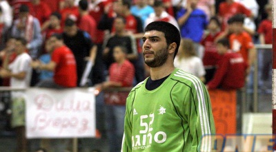 אלדר שיקלושי (יניב גונן)