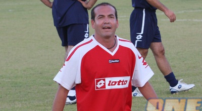 אייל ברקוביץ&acute; פותח את בית הספר בנשר (עמית מצפה)