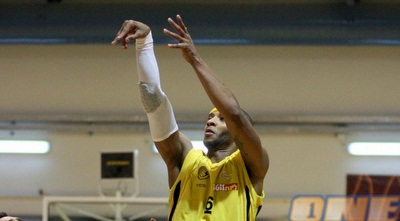 בנקס צולף. בתקופה טובה (יניב גונן) בנקס צולף. בתקופה טובה (יניב גונן)