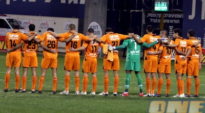 דקת דומייה (משה חרמון)