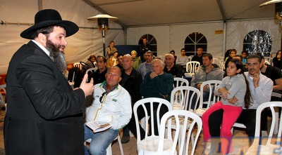 האוהל של משפחת כהן (שי לוי)