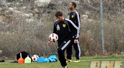 אטראק אנדרקיאן באימון הבכורה בבית&qout;ר ירושלים (גיא בן זיו) אטראק אנדרקיאן באימון הבכורה בבית&qout;ר ירושלים (גיא בן זיו)