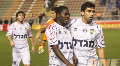 חן עזרא וימפולסקי (גיא בן זיו)