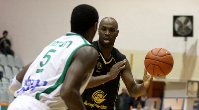 ווטסון מול רובינסון (יניב גונן)