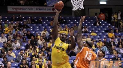 סופו גובר על מגי (יוסי ציפקיס)