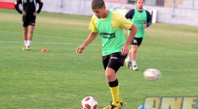 רן מלכה בפעולה באימון (משה חרמון)