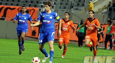 מאור מליקסון בורח לאיציק עזוז ושלומי לוי (משה חרמון)