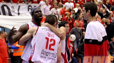 אוטר ונאור בטירוף בסיום (שי לוי)