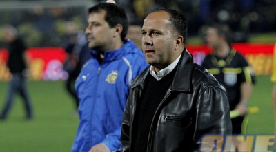 איציק עובדיה (יוסי ציפקיס)