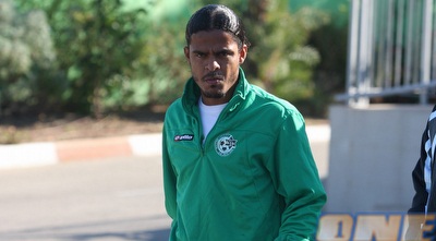 ג´ון קולמה. איחוד כוחות עם בן בסט (עמית מצפה)