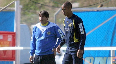 חנן אזולאי וניבאלדו באימון מכבי תל אביב, היום (ליאור טימור) חנן אזולאי וניבאלדו באימון מכבי תל אביב, היום (ליאור טימור)