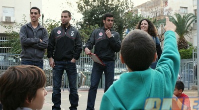 &qout; (מור שאולי)