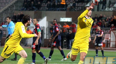 מדוניאנין חוגג (יניב גונן)