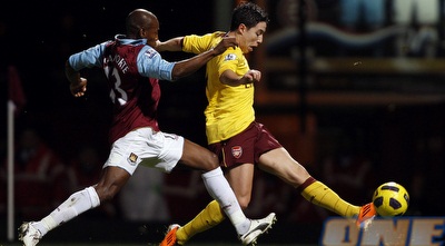 טומקינס מנסה לעצור את נאסרי (רויטרס)