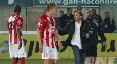 ניר קלינגר זועם (עמית מצפה) ניר קלינגר זועם (עמית מצפה)