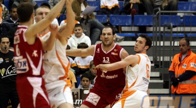 ניצן חנוכי מול עידו קוז´יקרו (מור שאולי)