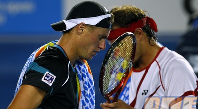 נלבדיאן ויואיט מותשים בסיום המשחק (רויטרס) נלבדיאן ויואיט מותשים בסיום המשחק (רויטרס)