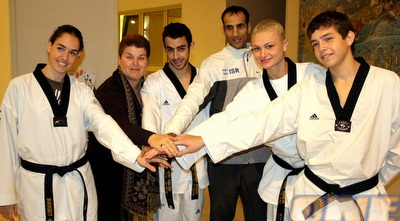 גילי חיימוביץ´, אניה מירקין, מוטי לוגסי ובת אל גטרר (משה חרמון)