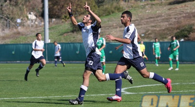 דור מלכה חוגג לאחר השער המצמק (עמית מצפה) דור מלכה חוגג לאחר השער המצמק (עמית מצפה)