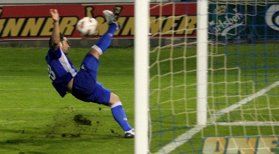 פטלק מציל מהקו במשחק האחרון. ייעדר בגלל צהובים (משה חרמון) פטלק מציל מהקו במשחק האחרון. ייעדר בגלל צהובים (משה חרמון)