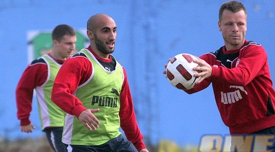 ג´ונתן אסוס. נאסר עליו להתאמן  (ליאור טימור)