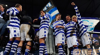 שחקני דואיסבורג חוגגים (GettyImages)