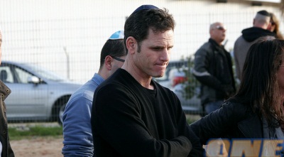 בוני גינצבורג (יניב גונן)