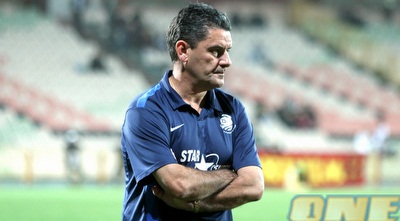 ג´ון גרגורי. &qout;לפני שבוע קרא לפרדי להתפטר, והשבוע הוא ניצח&qout; (מור שאולי) ג´ון גרגורי. &qout;לפני שבוע קרא לפרדי להתפטר, והשבוע הוא ניצח&qout; (מור שאולי)