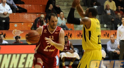 עידו קוז´יקרו מול רומאו טראוויס (ONE)