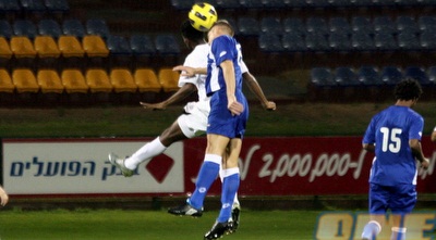 דרקו לובריץ&acute; נוגח. דקות ראשונות חלשות (מור שאולי)