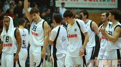 שחקני פנרבחצ´ה/אולקר חוגגים (GettyImages) שחקני פנרבחצ´ה/אולקר חוגגים (GettyImages)