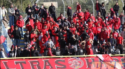 אוהדי הפועל ת&qout;א (עמית מצפה)